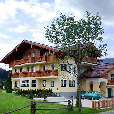 Innrain.2 Apartment Flachau